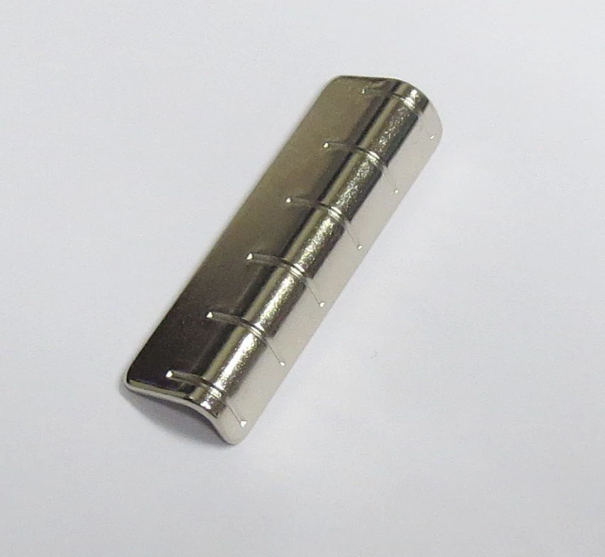 Top Nut Dobro Action Raiser für Gitarren von Leader