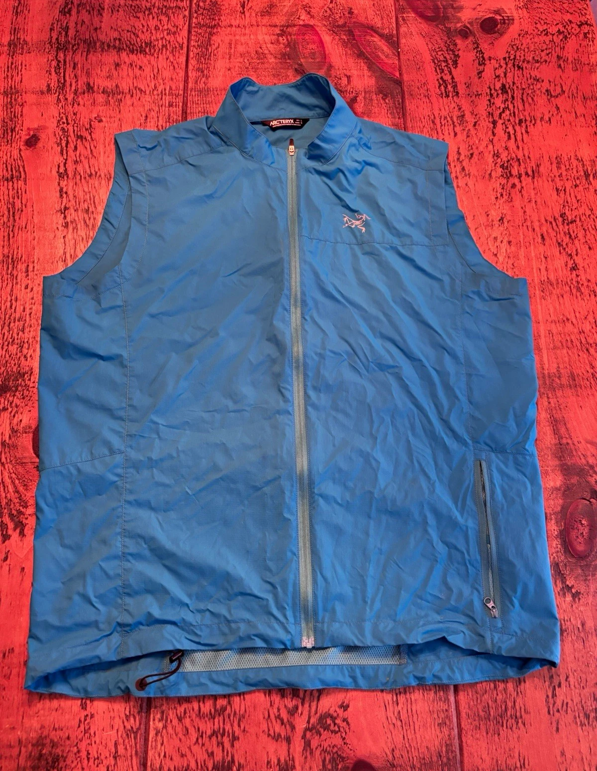 Arc'teryx Incendo Vest Men's Large Blue Lightweight Running Windbreaker 2014 - product detail image 1