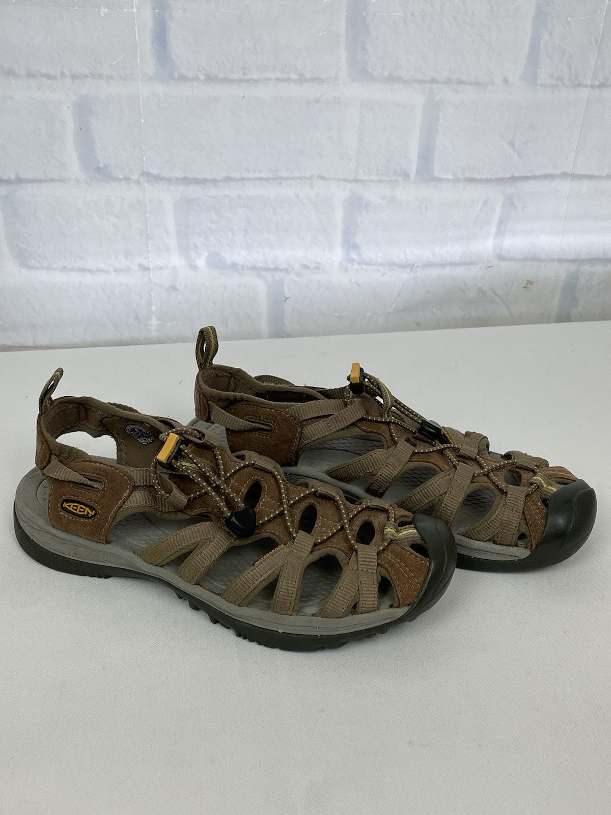 Keen Whisper sandali sportivi da donna marroni impermeabili scarpe da trekking taglia 9