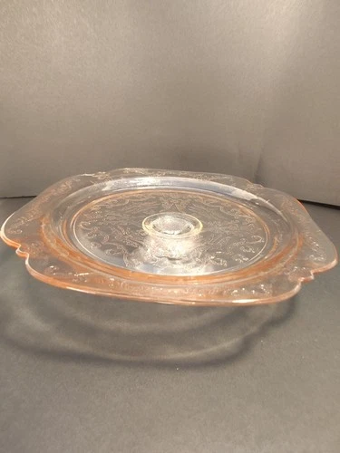 Indiana Pink Depression Glass Cake Plate 3Inches Tall. One Tiny Chip on Undersid
