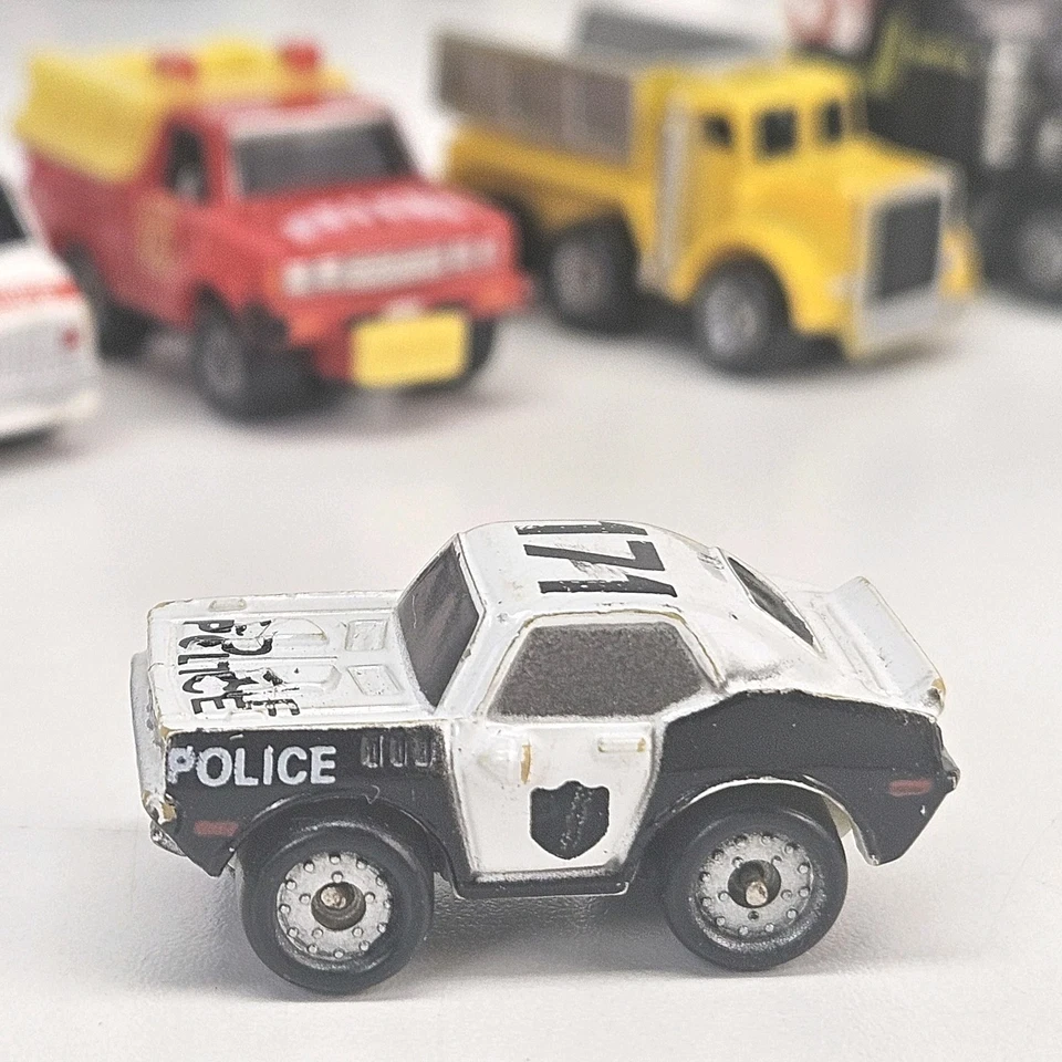 Micro Machines '71 Barracuda POLICE RARE ERROR PRINT Plymouth Galoob 171 - Image 4 of 4