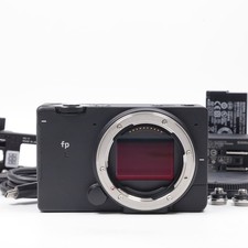 Sigma fp L 61 MP Mirrorless Digital Camera Bo...