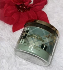 BATH BODY WORKS UNDER THE CHRISTMAS TREE LARGE SCENTED 3-WICK 14.5 OZ CANDLE NEW