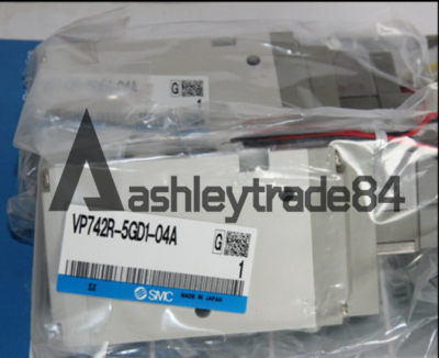 New in Box SMC VP342R-5GD1-02A Solenoid valve
