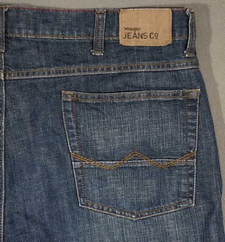 WF13408 **WRANGLER** PIERNA RECTA, AJUSTE RELAJADO HOMBRE JEANS 38X30 (msr 39"x30.5") - Imagen 6 de 6