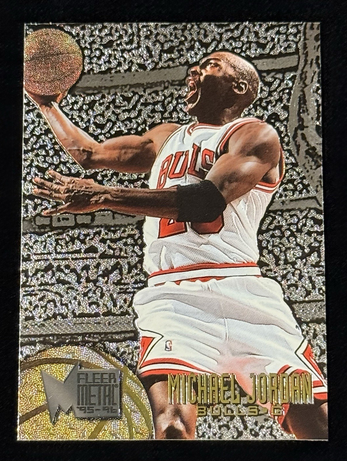 Michael Jordan 1995-96 Fleer Metal #13 Silver Spotlight Bulls HOF GOAT