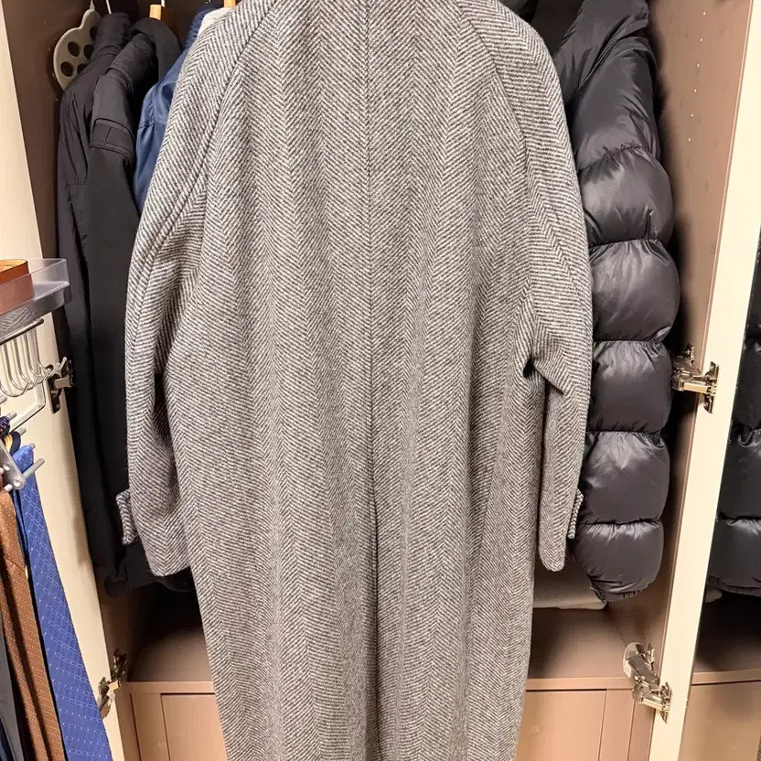 Solid Homme Herringbone Coat - Stylish Outerwear - image 4