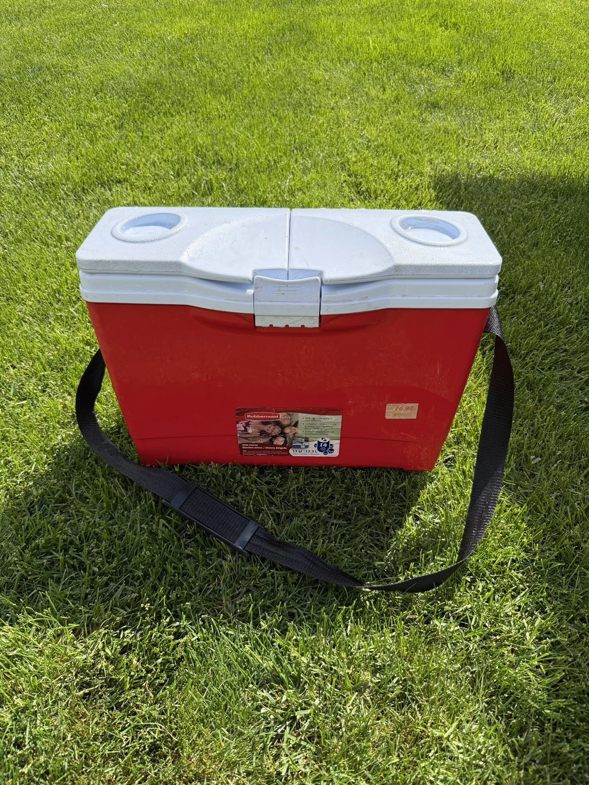 RUBBERMAID The Slim Cooler Red 13qt w/ Strap Dual Open Lid 12 cans 6" Width