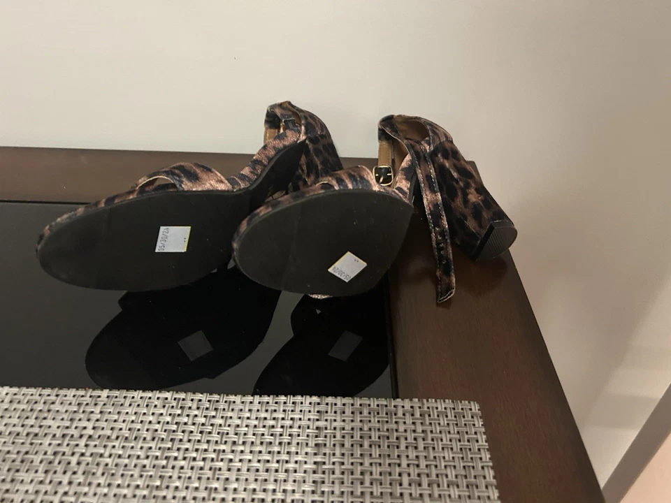 Sandalias de bambú para mujer talla 7,5 Foto 3 de 4