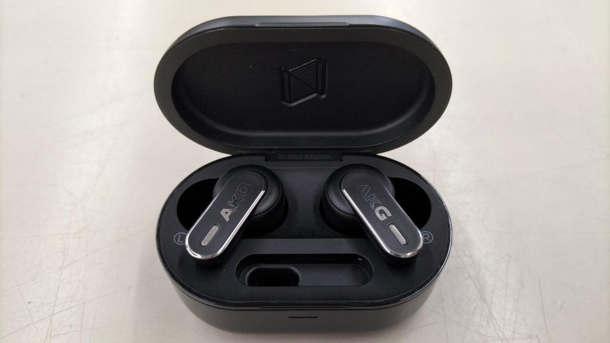 Akg N5 Hybrid Wireless Earphones - Noise Cancelling, Hi-Res Akg N5 Hybrid Wireless Earphones - Noise Cancelling, Hi-Res