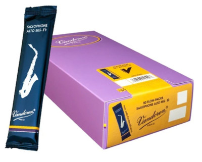 Vandoren Alto Sax Traditional Reeds - Bulk Pack - 50 Reeds