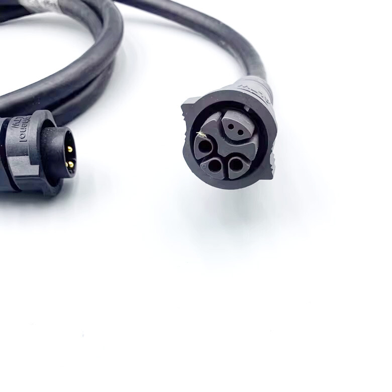 Bose SubMatch Cable – Connects Sub1/Sub2 Bass Module To L1 Pro32 Speaker, Daisy-Chain Multiple Subs, Locking Collar