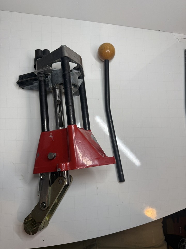 LEE PRO 1000 Progressive Reloading Press | eBay