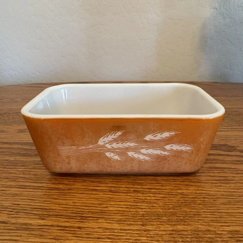 Vintage PYREX Autumn Harvest Wheat Refrigerator Dish 502-B *No Lid* Made In USA