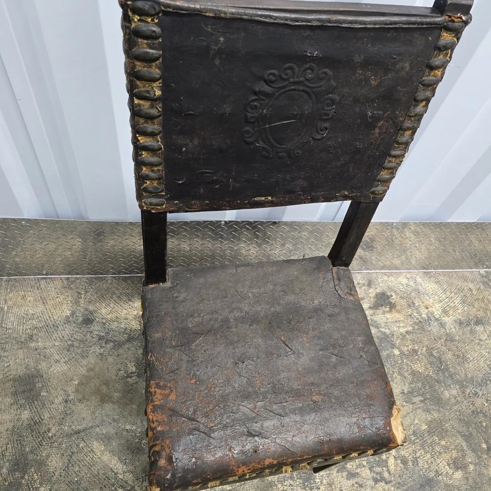 Renaissance Revival Ornate Walnut & Leather Antique Throne SINGLE Dining Chair - Image 4 of 4