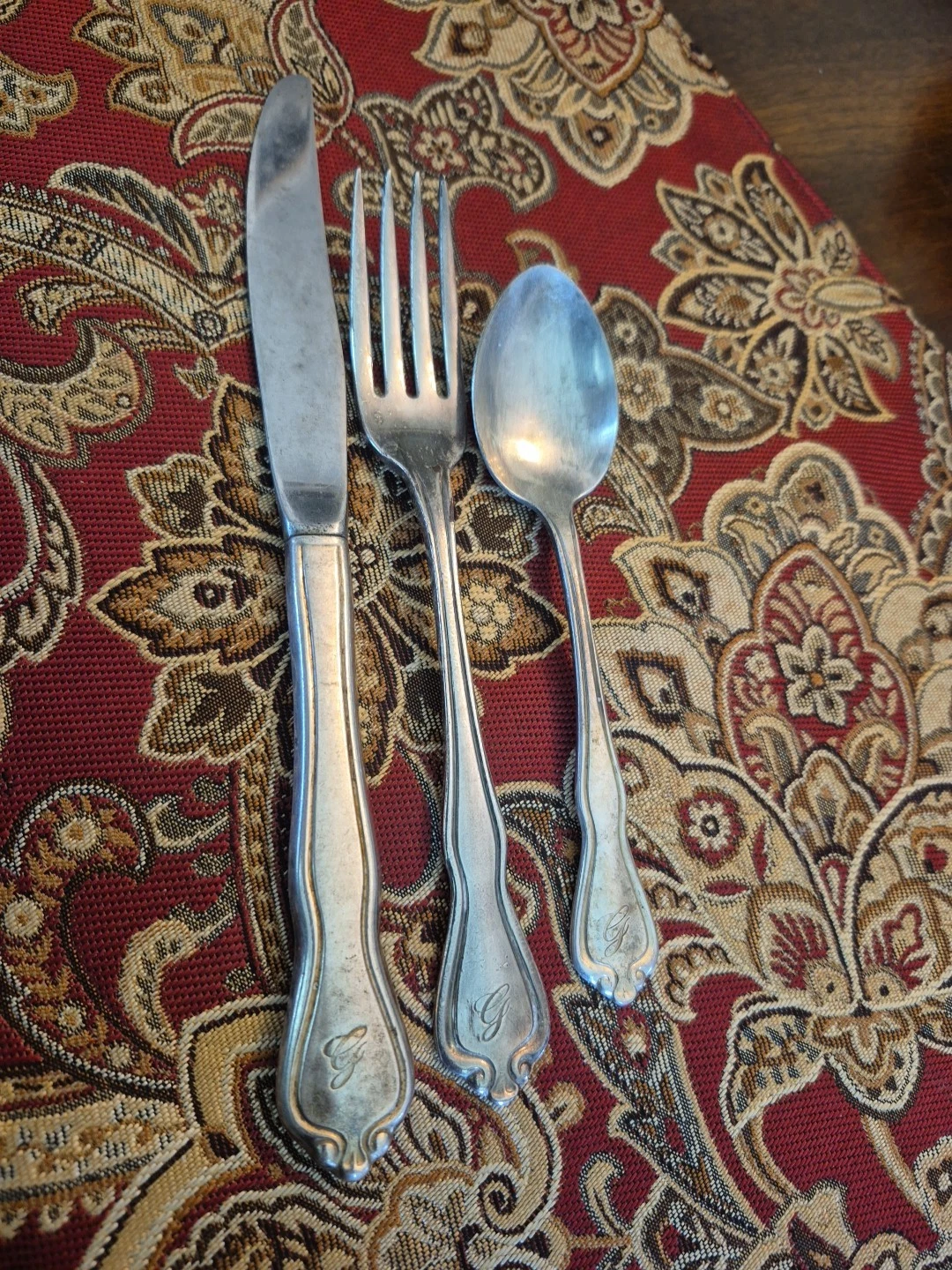 Greenbrier Resort Hotel "G" LOGO Dinner Fork SERRATED KNIFE & SILVER TEASPOON