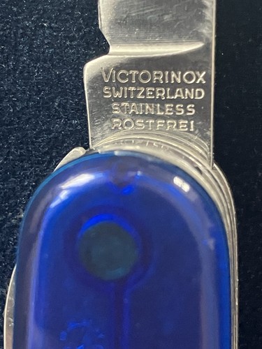 VICTORINOX Huntsman - 15 Funktionen Camping Outdoors EDC - Blau Transparent - Bild 14 von 18