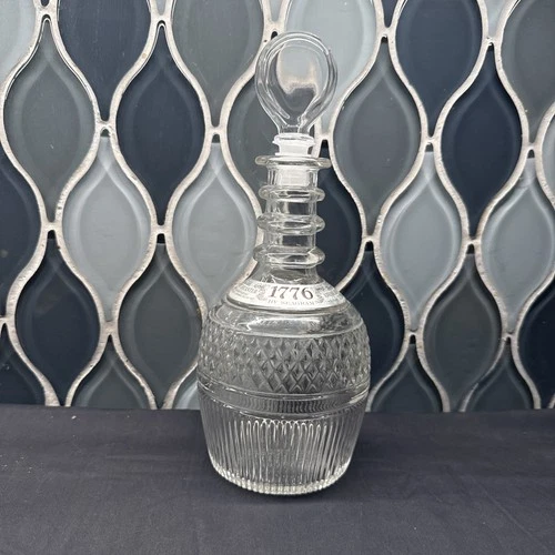 Vintage Seagram 1776 decanter designed by Tiffany & Co. 11”tall