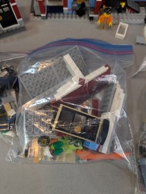 Retired and Complete Set: 3 in 1 LEGO CREATOR: Bike Shop & Cafe (31026)