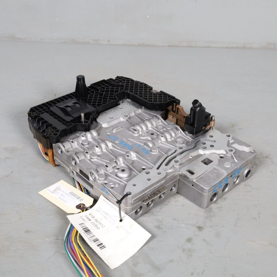 2010-2012 Audi S5 B8 4.2 Transmission Mechatronic Valve Body 8K0927158M OEM Used - Image 4 of 4