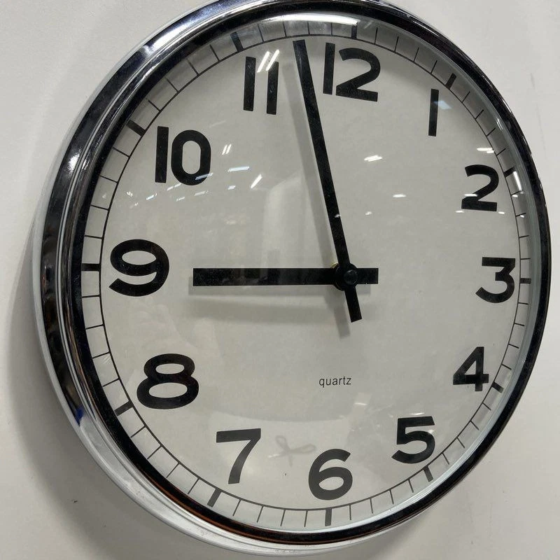 Reloj de Pared Analógico Cuarzo Blanco Plateado Ikea Moderno Redondo Decoración del Hogar Foto 2 de 4