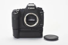 Canon 5DmkII Body + Phottix Battery Grip {28K actuations}