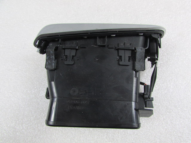 Maserati Ghibli, Air Vent, Right(RH) Front Outer, Used, P/N 6700190610