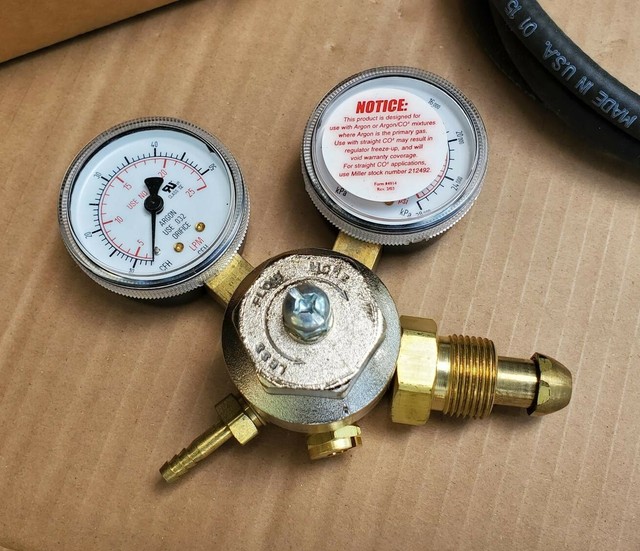 Smith H1960580 3000 PSI Argon Gas Regulator Valve Cga580 for sale