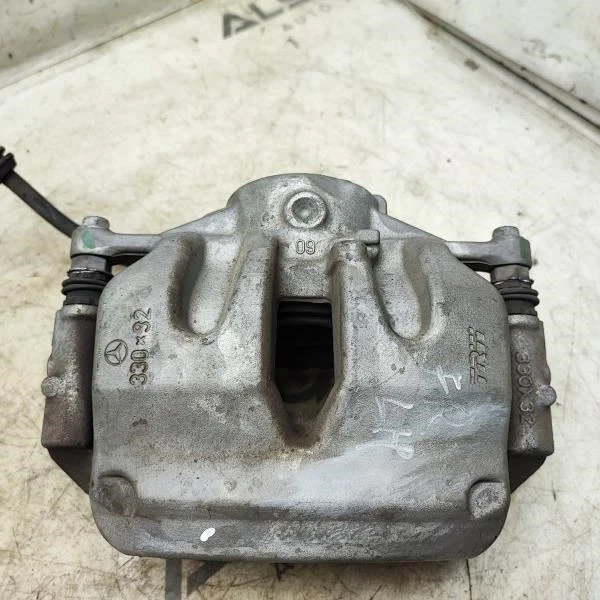 2015-20 Mercedes-Benz C300 Front Left Side Disc Brake Caliper 205-421-03-81 OEM - Image 4 of 4