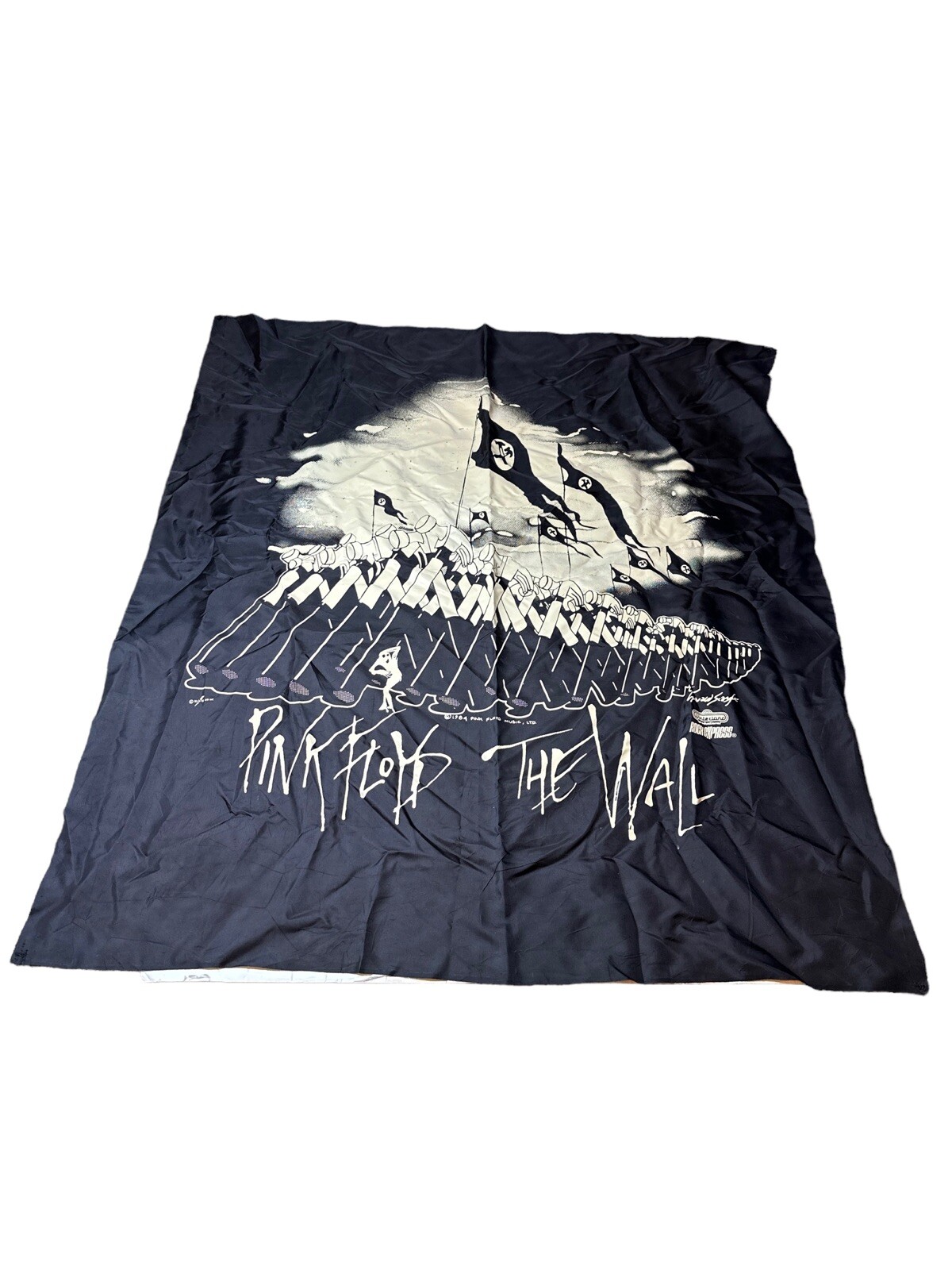 Vtg PINK FLOYD The Wall OFFICIAL 1984 FLAG BANNER Winterland Black