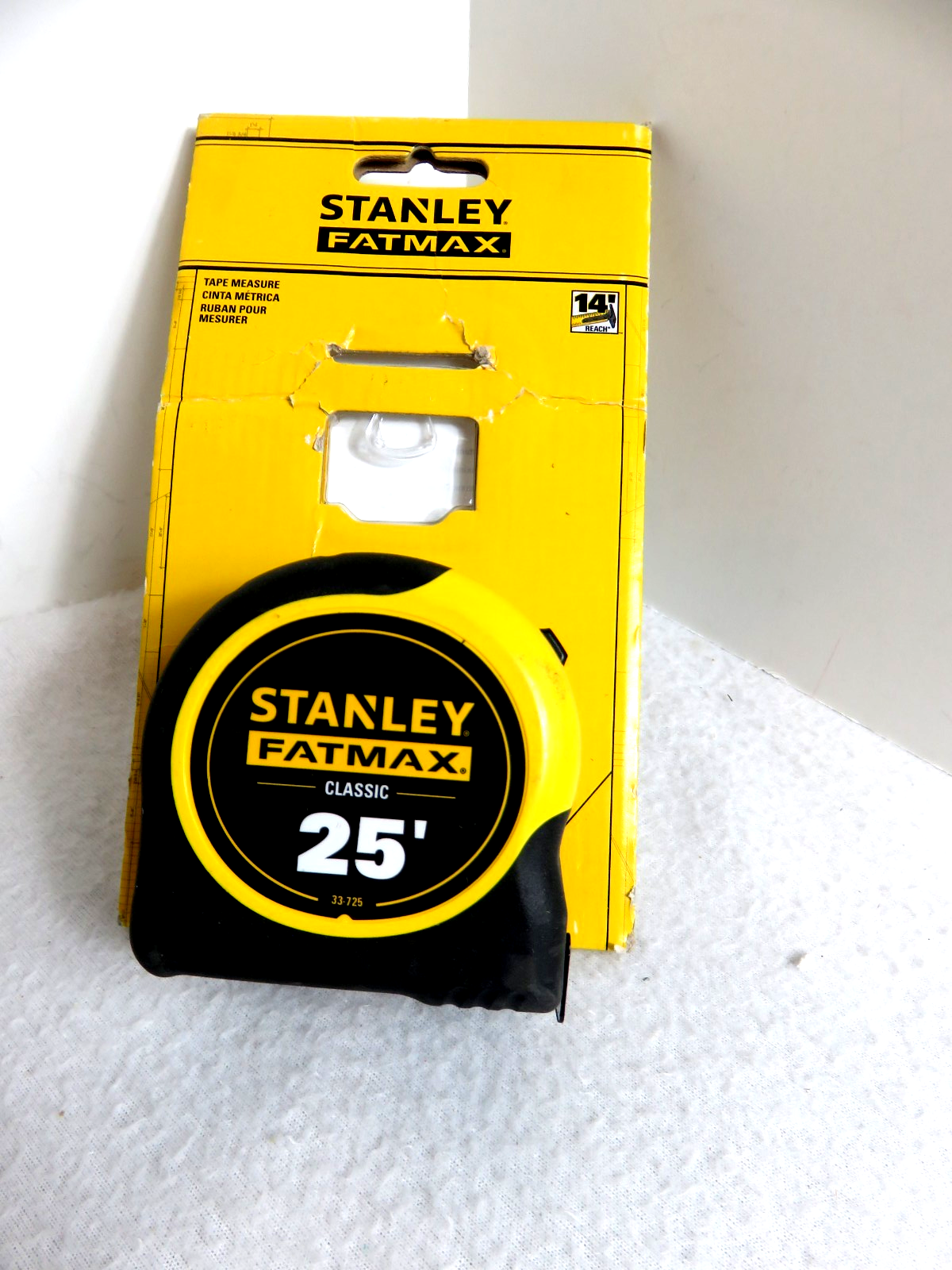 Stanley 25' (33-725) FATMAX Tape Measure 10x Blade Life 14' Reach. Made in USA