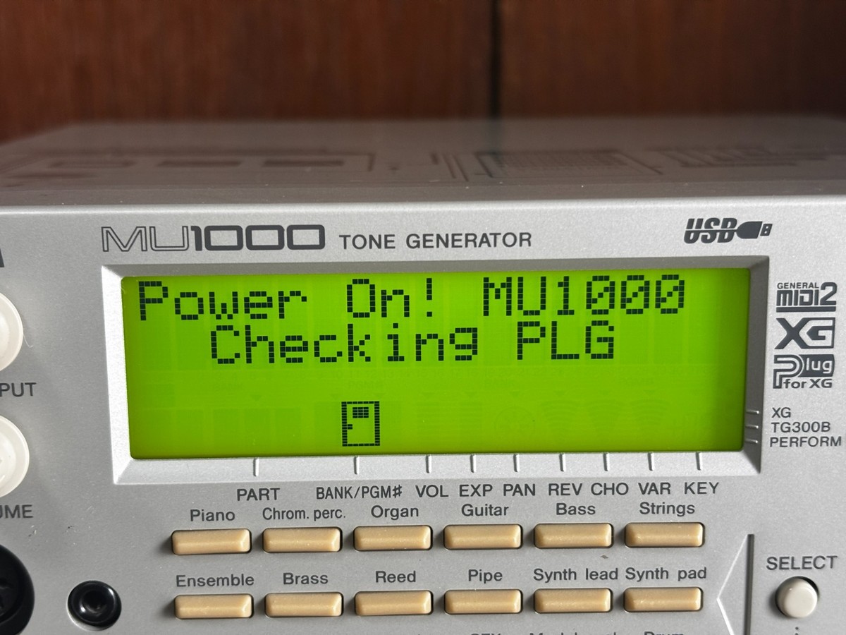 その他 Yamaha MU1000 Tone Generator Yamaha MU1000 Tone Generator Motif Sound Module Synthesizer