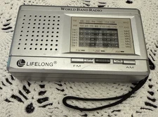 World Band Radio Lifelong AM FM Compact Pocket Size Vintage Works