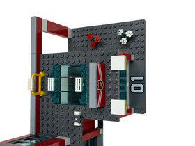 Lego 2007 City Fire Station 7945 Complete Building Set w/ Box & 2 Manuals