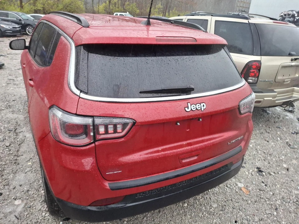 Used Front Left Door Interior Trim Panel fits: 2019 Jeep Compass  Grade A Foto 4 de 4