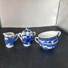 Blue Willow Childs Set. Sugar Bowl W/ Lid, Creamer,2 Cups
