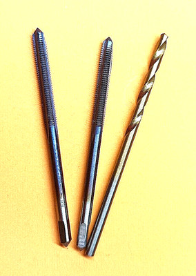 M2.5 Professional Tap BLUE + Pre Drill 2.10mm *Saving SET* Cut SET of 20