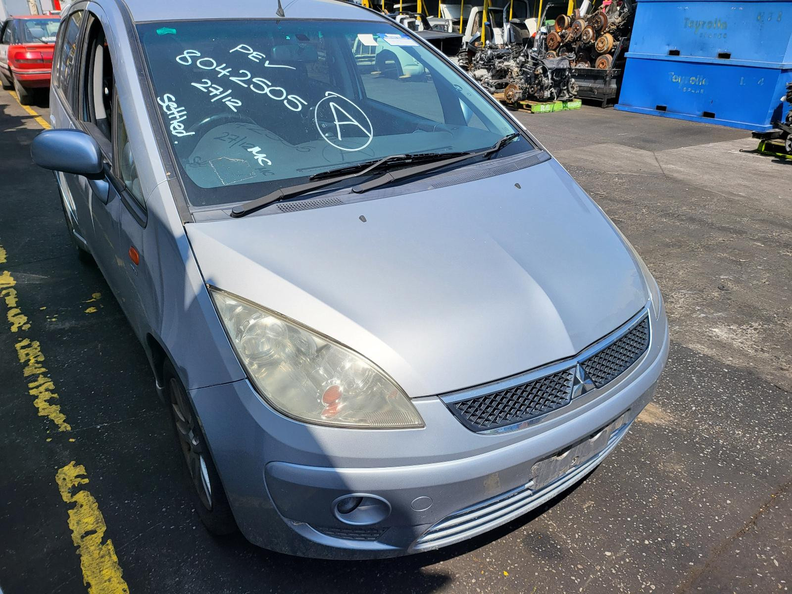Mitsubishi Colt Left Tail Light RG 01/2004-11/2011 - thumbnail 6