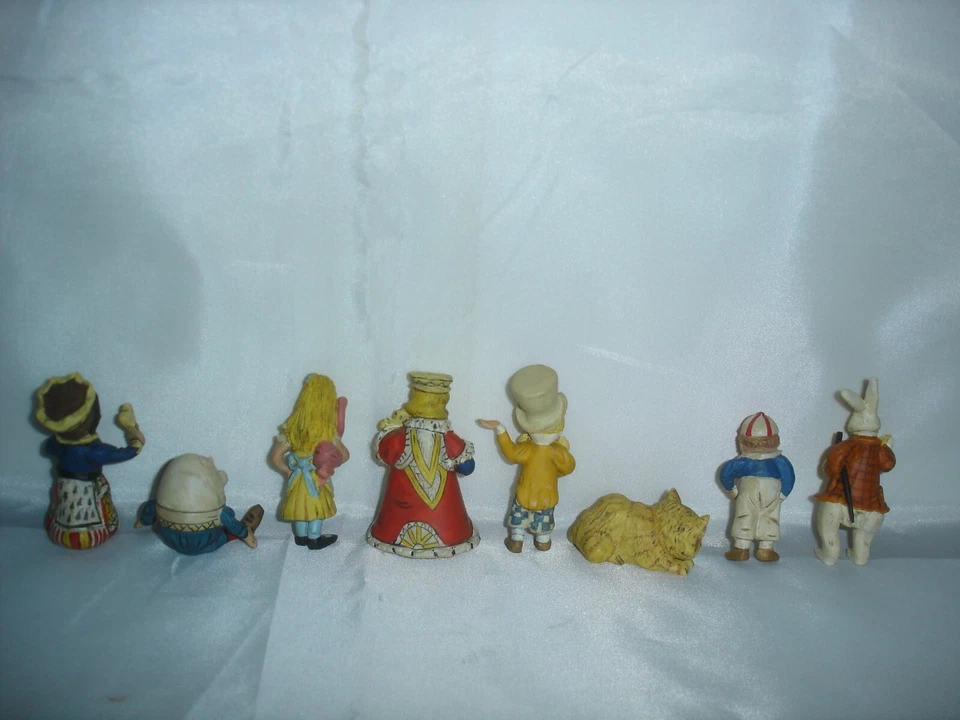 老式 POLIWOGGS 迷你爱丽丝梦游仙境 8 件套 - 全新 — 第 2/2 张图片