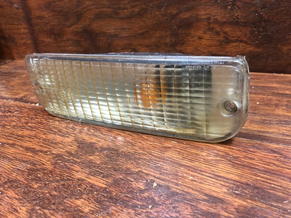 Acclaim, LeBaron, Spirit, 1989, 1990 - 1993, левый прозрачный указатель поворота - Изображение 3 из 4