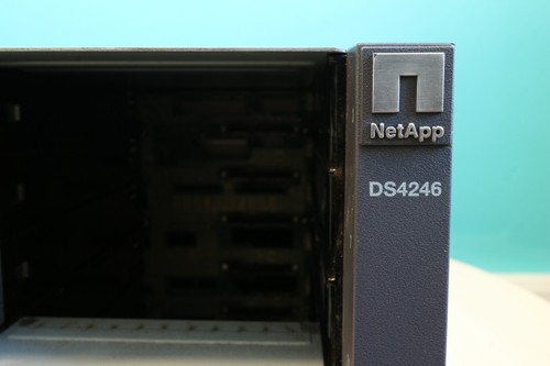 Netapp DS4246 24 LFF Bay Disk Array 2x IOM3 Controllers 2x PSUs NAJ-0801 - Picture 7 of 9