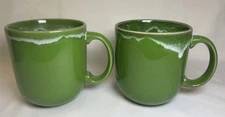 FIESTA tableware set of 2 shamrock Green snow cap cafe Mugs hand finished 14 oz