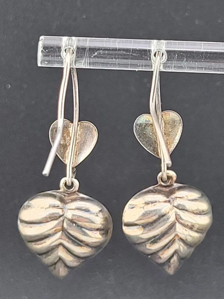 Vintage Sterling Silver Puffy Dimensional Heart Chandelier Earrings - Image 4 of 4