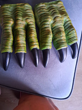Green Monster Reptile Claw Costume Gloves Pair, Black Claws, Fabric One Size