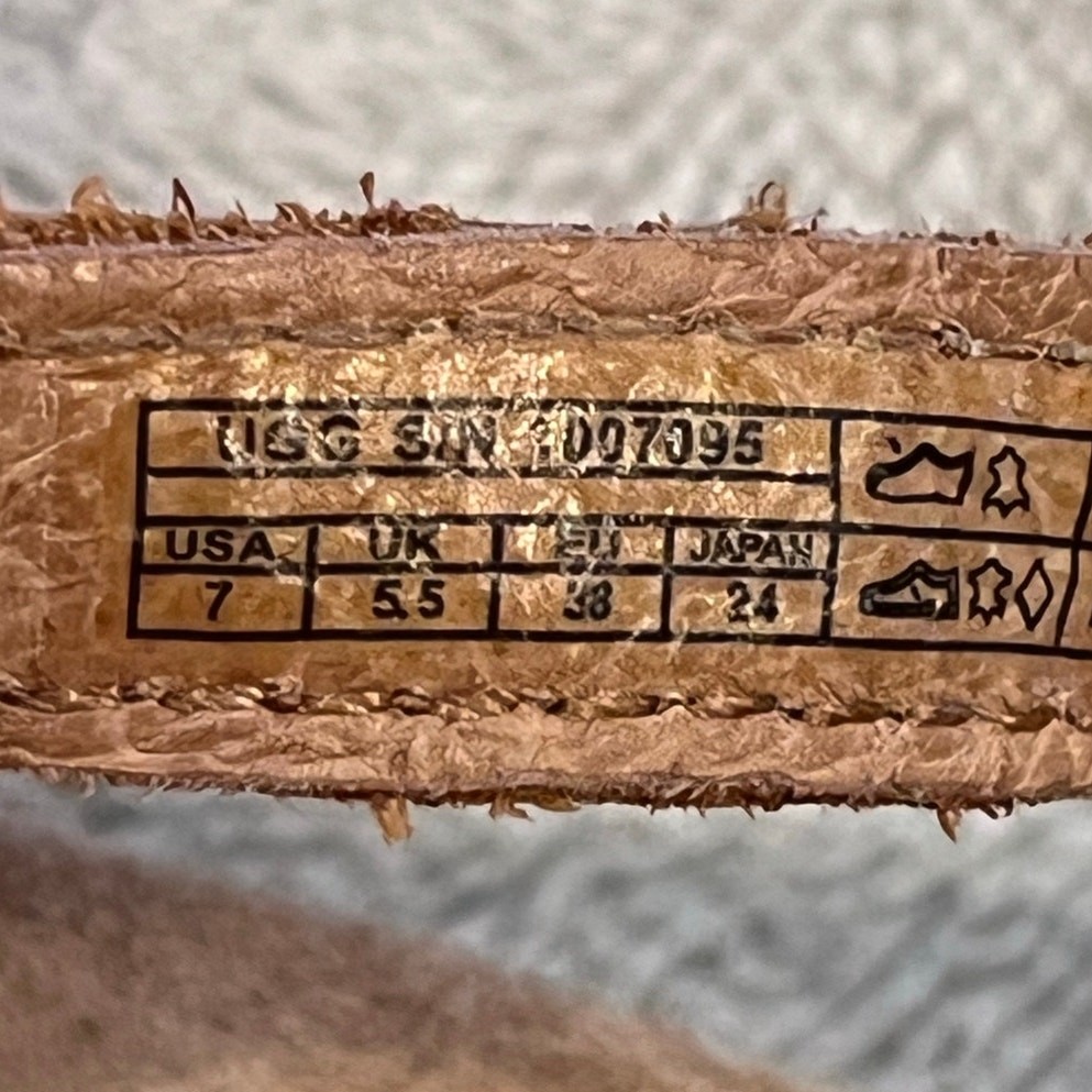 APL Sandali estivi Ugg donna in pelle marrone con cinturino piatto per le vacanze taglia 7