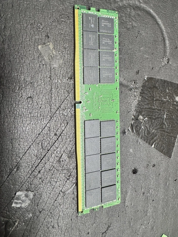 SK Hynix 64GB PC4-23400 (DDR4-2933) LRDIMM RAM Server (HMAA8GL7CPR4N-WM) - Image 2 of 2