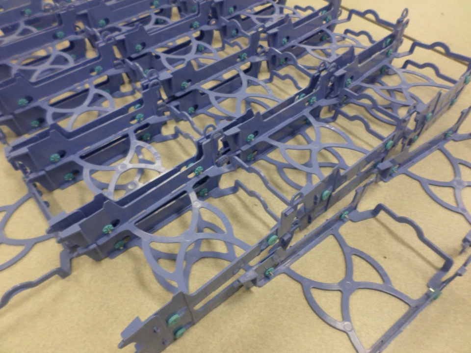 36 x OEM Lenovo Hard Drive Caddy for Lenovo Small Form Factor SFF M91p Computer - Image 2 of 4