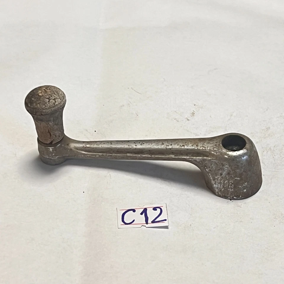 Used Original 1939 1940 41 42 43 1949 Chevy GMC Truck Window Crank #C12 / OTH-B5 - Изображение 2 из 4