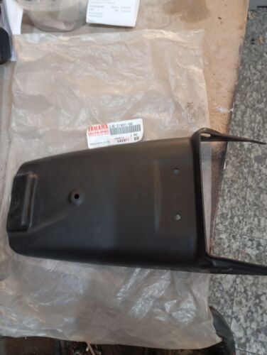 YAMAHA FZX 750 1987/1988 NOS REAR FENDER OEM #2JE-21691 ORIGINAL NEW