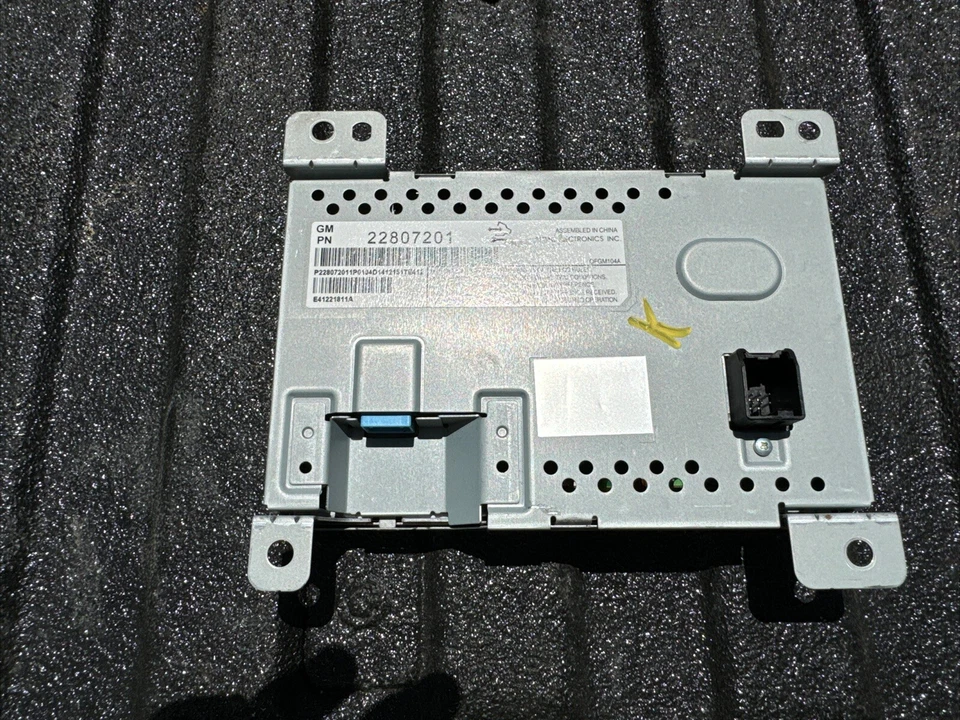 12-17, GMC Terrain, Chevrolet Equinox - Infotainment Screen - Image 2 of 2